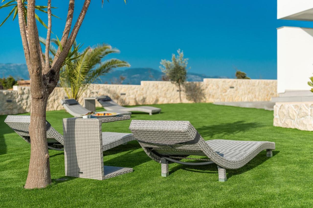 Apartments & Rooms Pool Villas Maris B Novalja Exterior foto