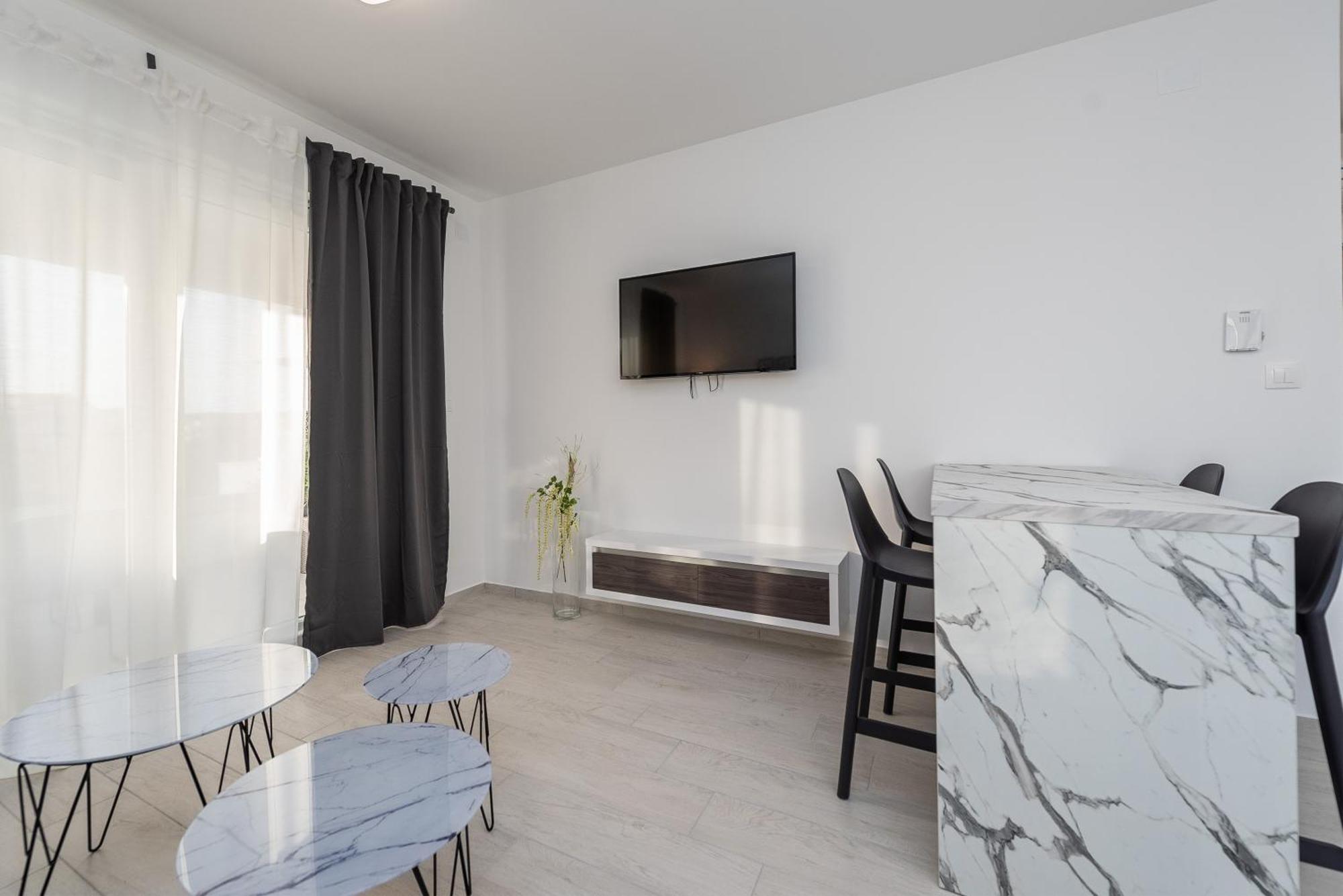 Apartments & Rooms Pool Villas Maris B Novalja Zimmer foto